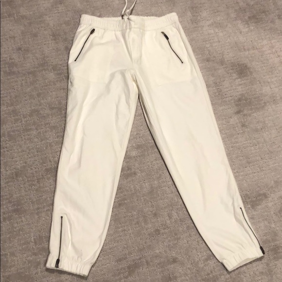 Athleta Pants - Athleta size 6 jogger